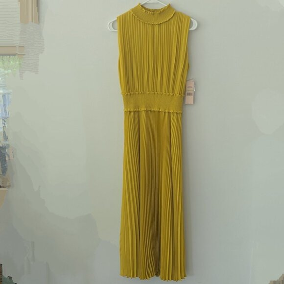 NWT Nanette Lepore Gold Pleated Gown Size 4 - Picture 1 of 4